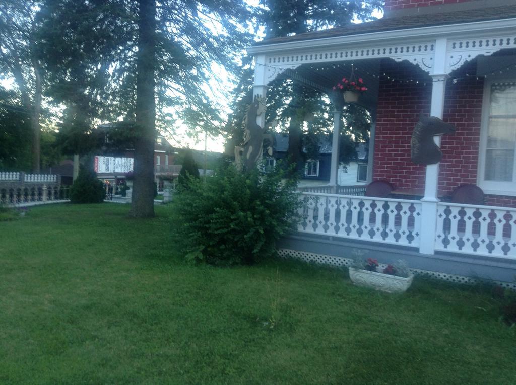 Bed and Breakfast Gil Ann Saint-André-Avellin Exteriér fotografie